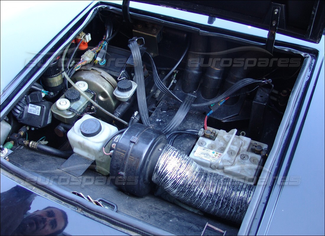 Lamborghini Jalpa 3.5 (1984) with 44,773 Kilometers, being prepared for breaking #3