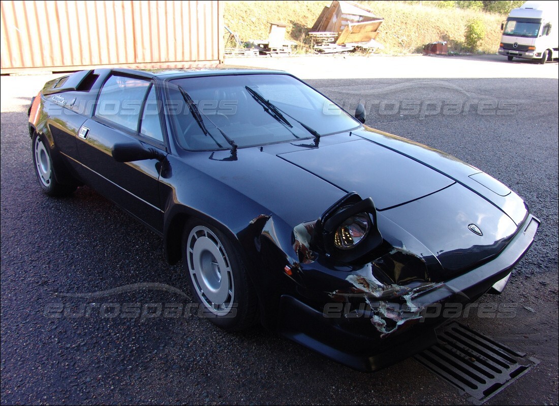 Lamborghini Jalpa 3.5 (1984) with 44,773 Kilometers, being prepared for breaking #5