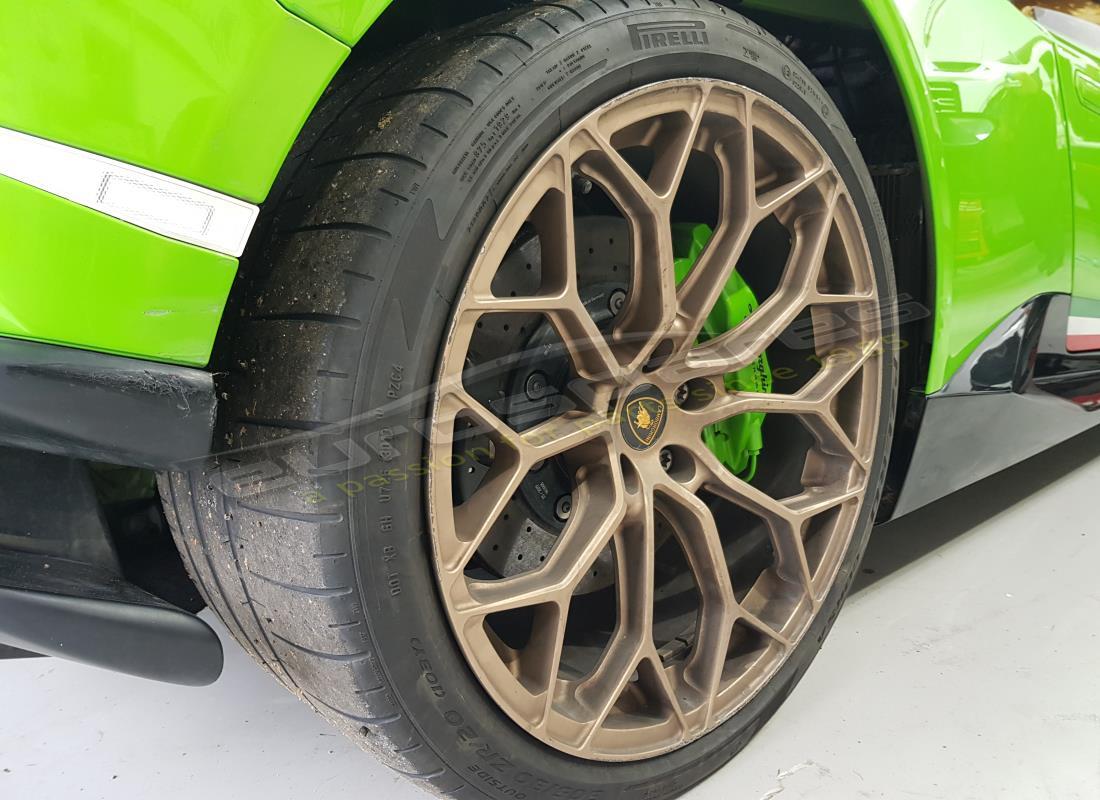 Lamborghini Performante Coupe (2018) with 6,976 Miles, being prepared for breaking #18