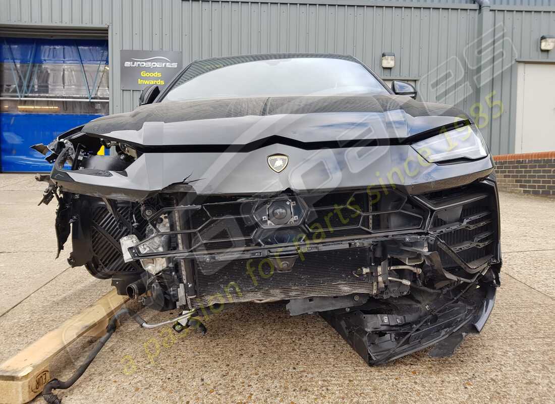 Lamborghini Urus (2020) with 16,266 Miles, being prepared for breaking #8