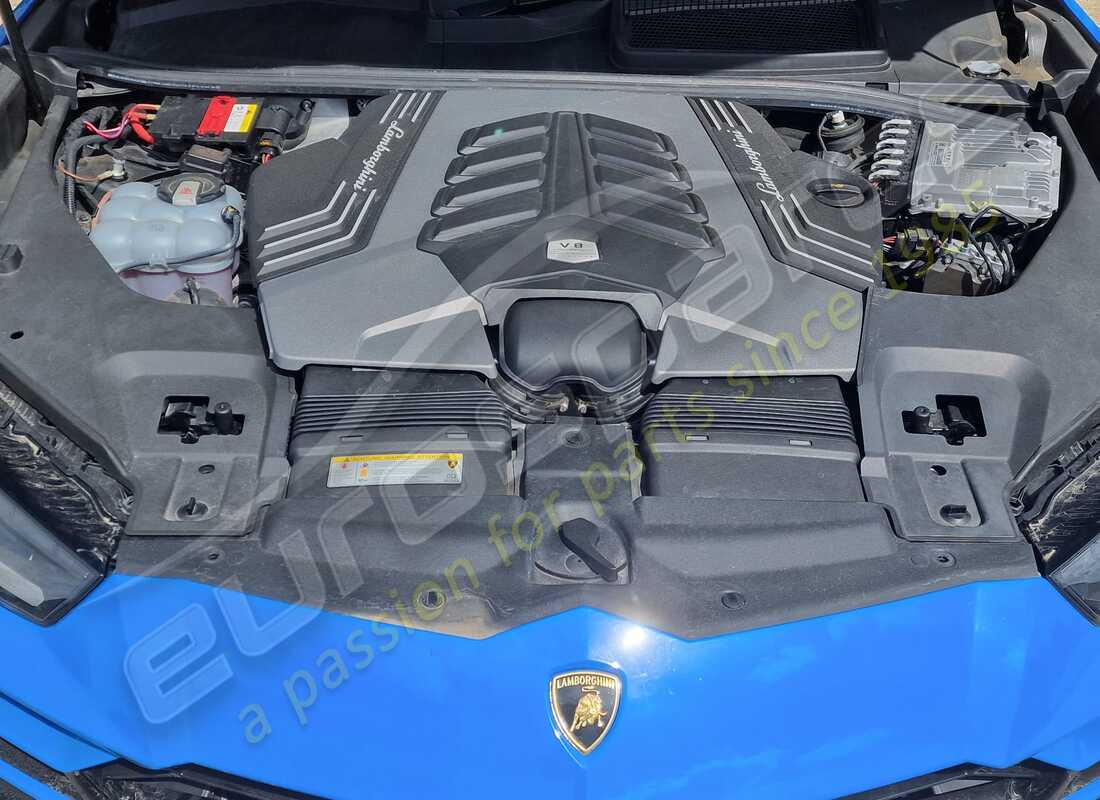 Lamborghini Urus (2020) with 13,163 Miles, being prepared for breaking #18