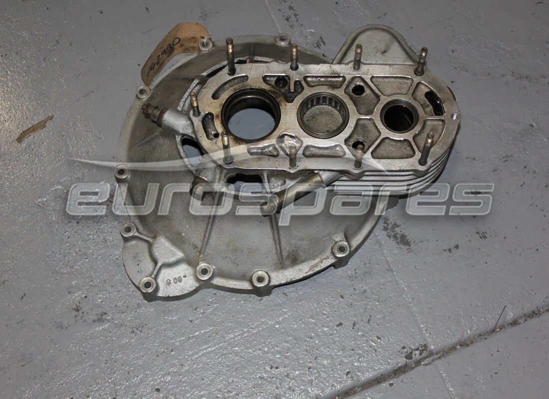 used ferrari clutch housing complete. part number 142990 (1)
