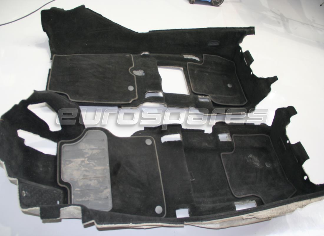 USED Ferrari COMPLETE MATS SET IN BLACK . PART NUMBER 83331950 (1)