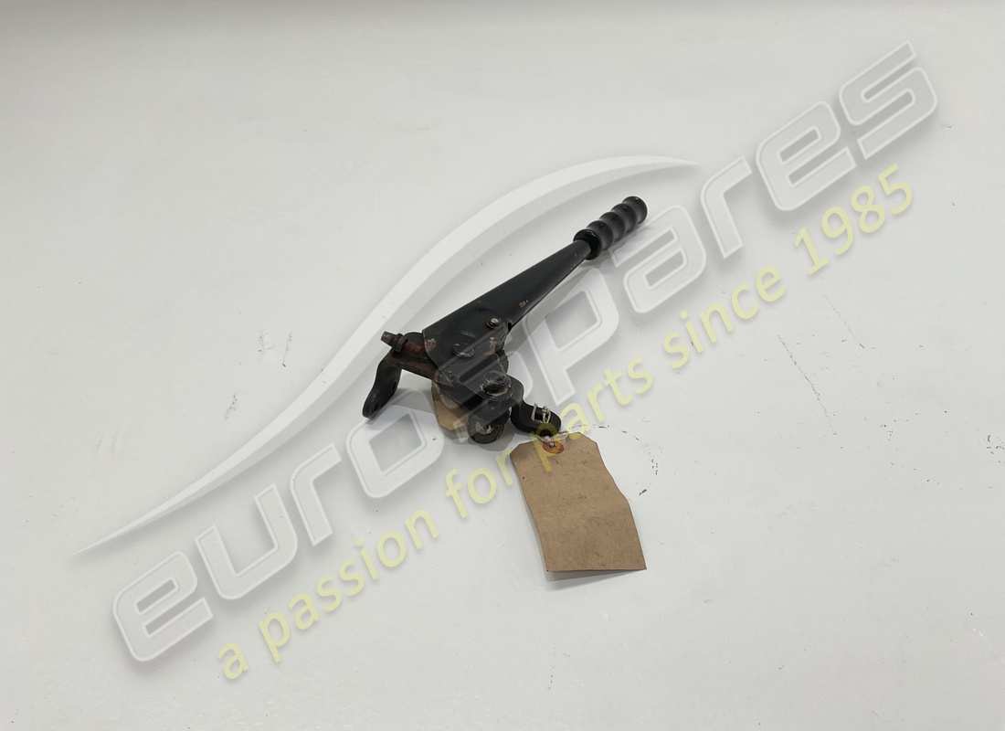 USED Maserati LEVER . PART NUMBER 1011550151082 (1)