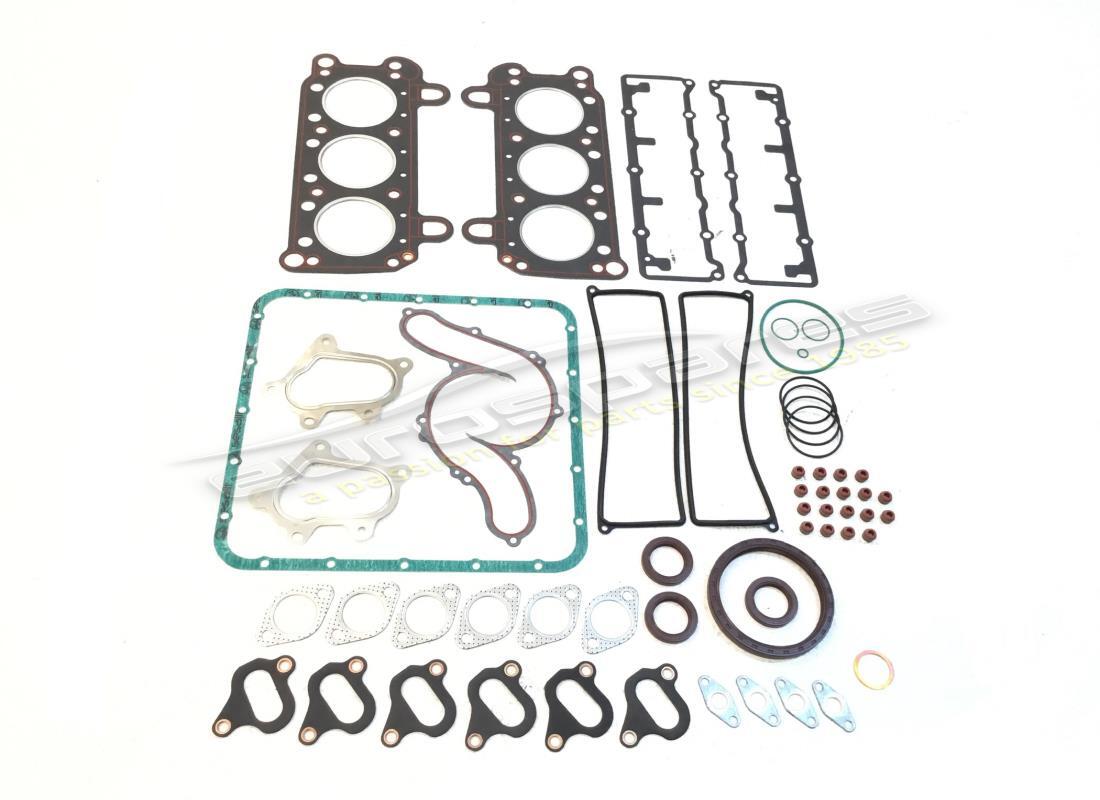 new maserati overhaul kit top & bottom 2000 4v. (use epk0000026). part number 310653008 (1)