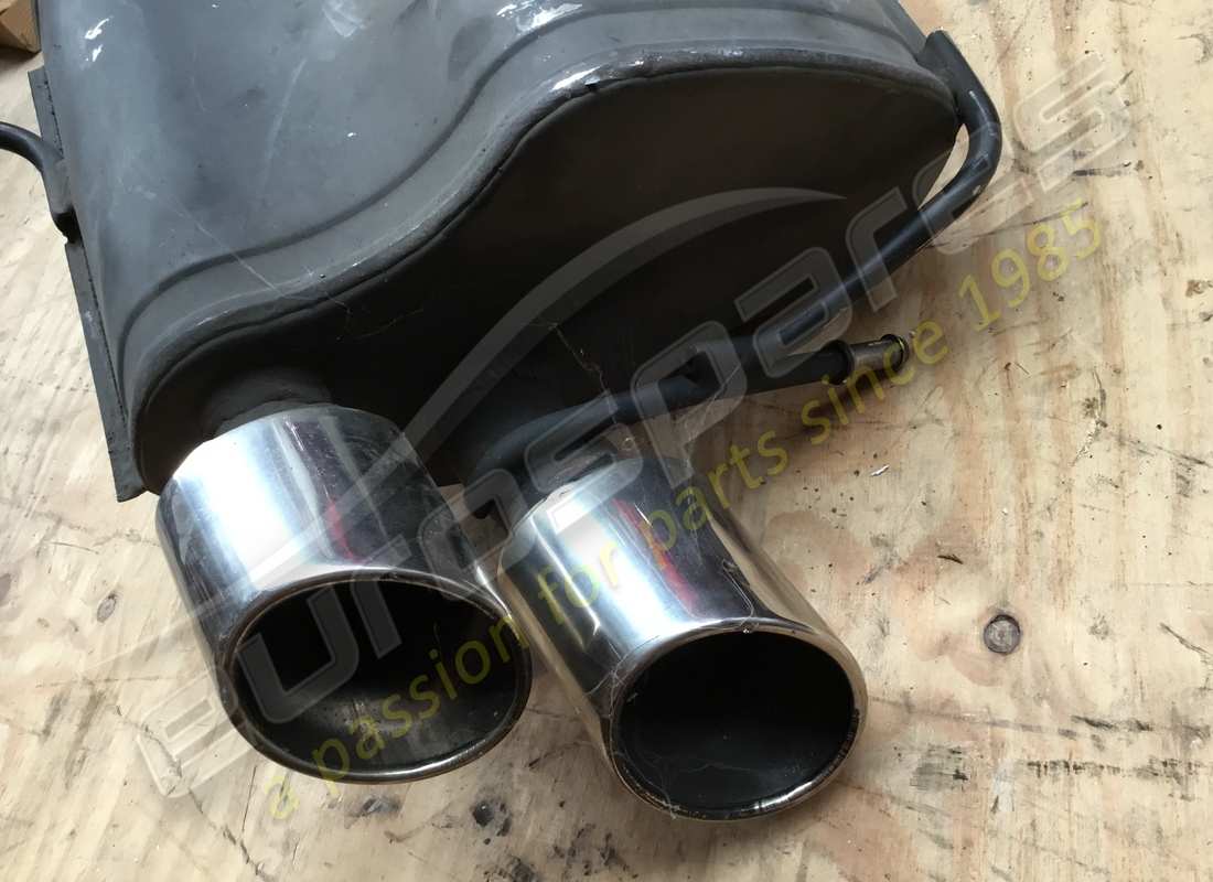 used maserati rh rear silencer. part number 237723 (4)