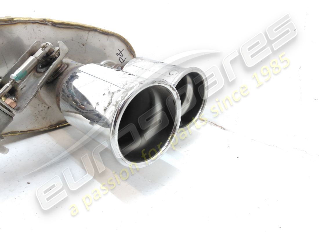 new ferrari lh rear silencer. part number 220194 (2)