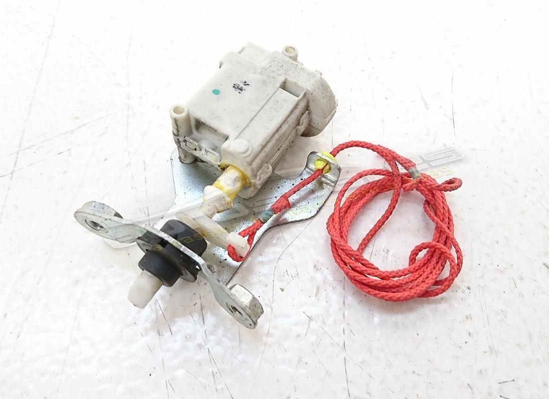 used ferrari actuator. part number 85143200 (1)