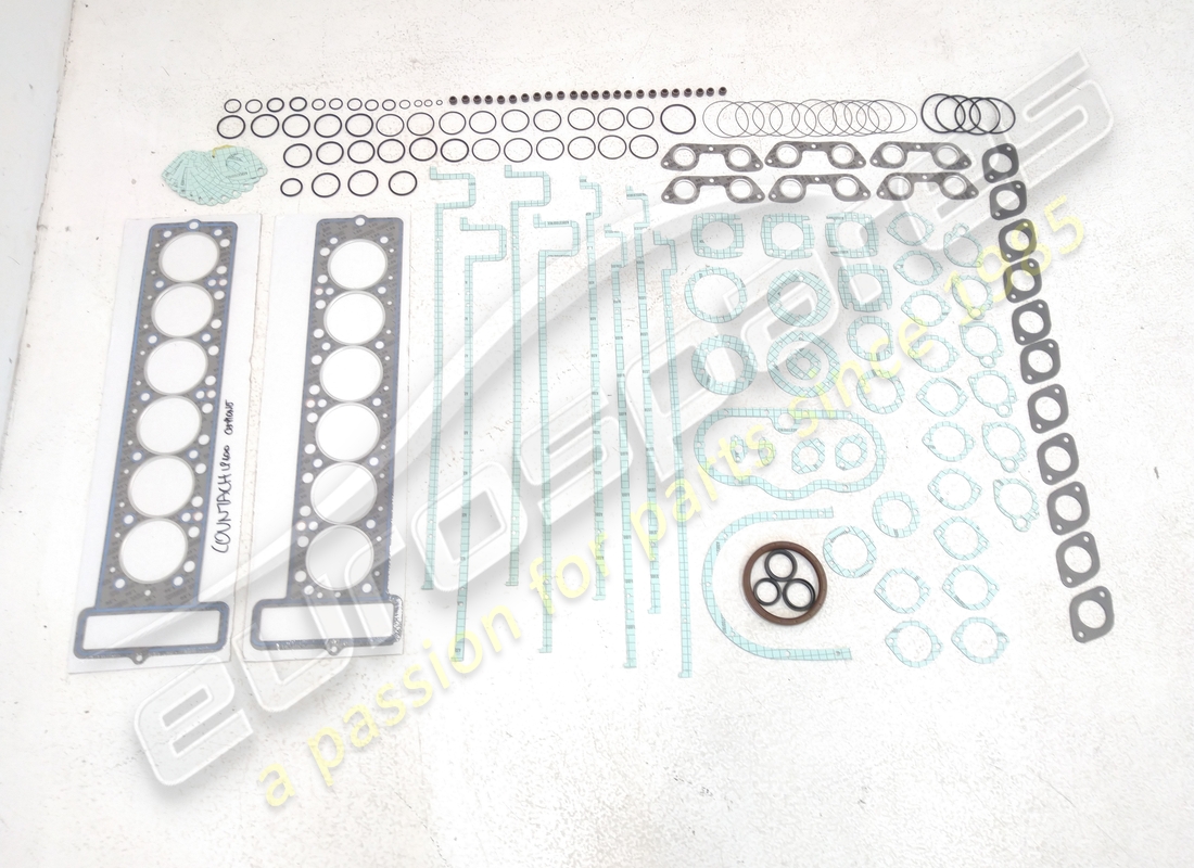 new eurospares engine gasket kit. part number 001526488 (2)