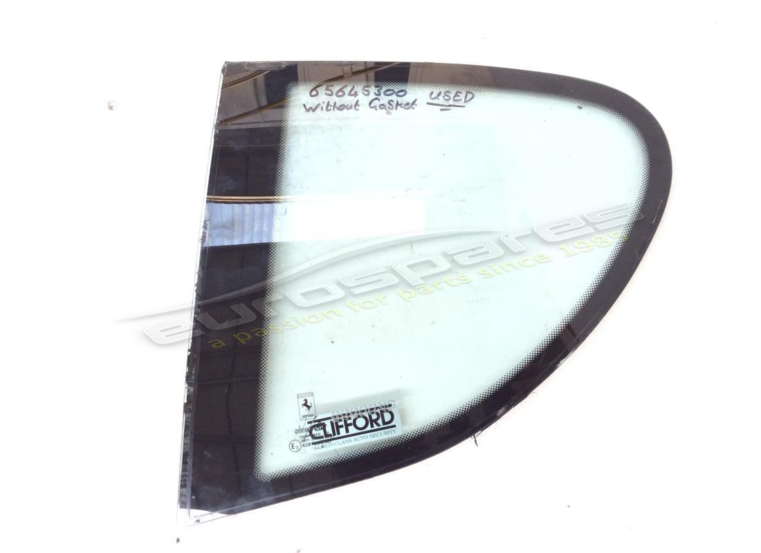used ferrari lh rear glass with seal. part number 65645300 (1)