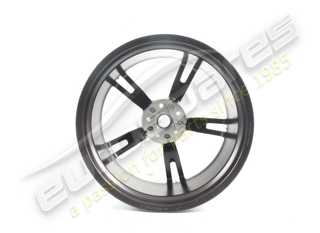 new maserati front wheel. part number 85360512 (3)