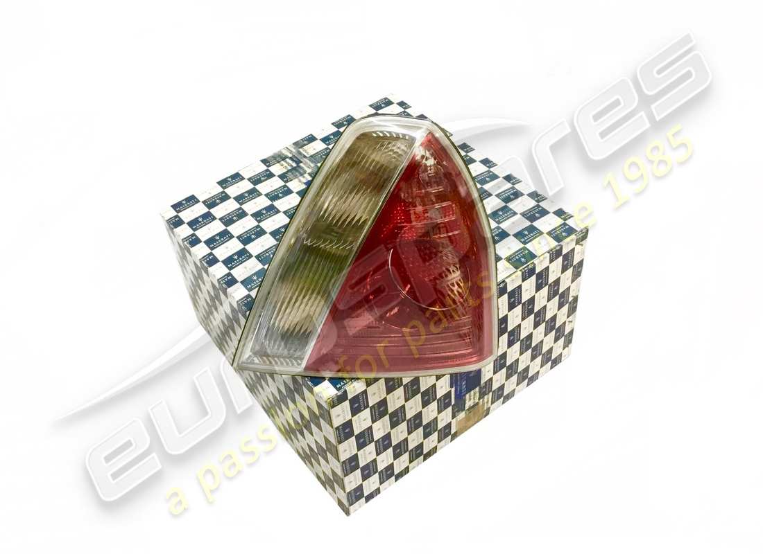 new maserati rh rear lamp -valid for usa and. part number 191102 (1)