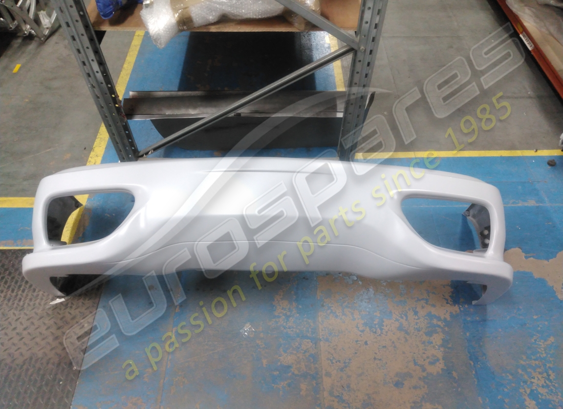 NEW Ferrari FRONT BUMPER. . PART NUMBER 67360610 (1)