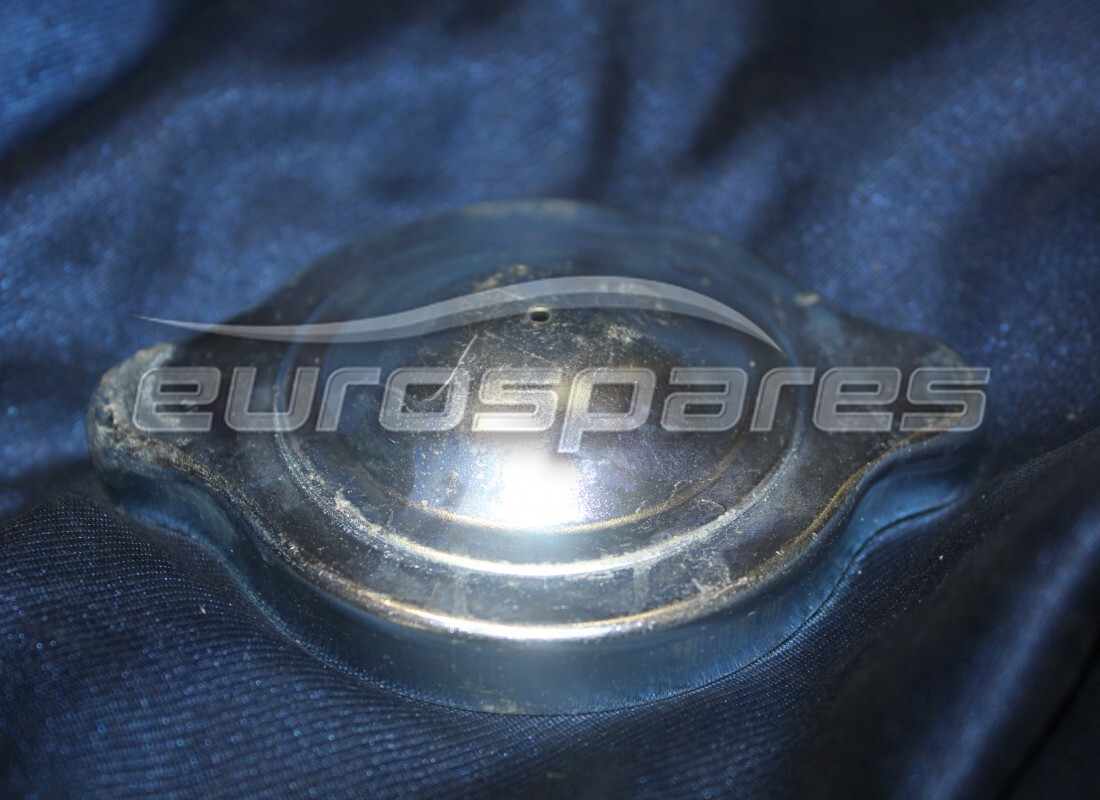 new maserati radiator cap. part number tn41374 (1)