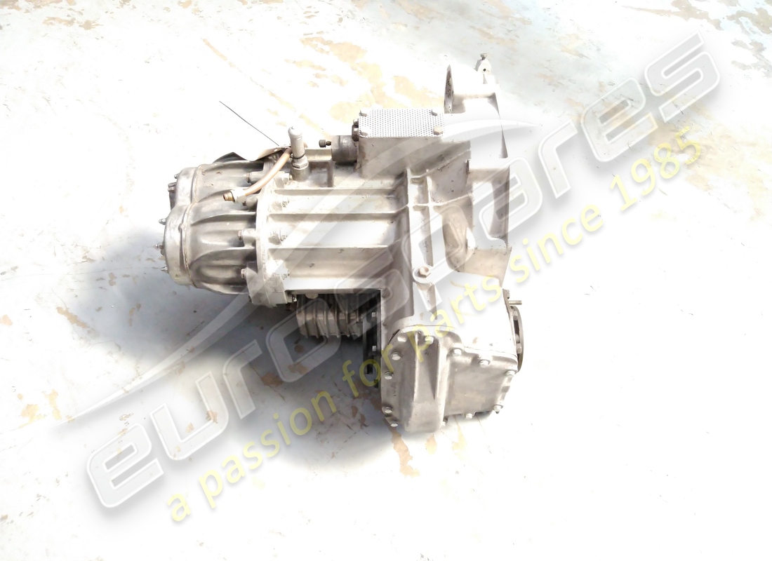 reconditioned lamborghini complete gearbox. part number 002409589 (2)