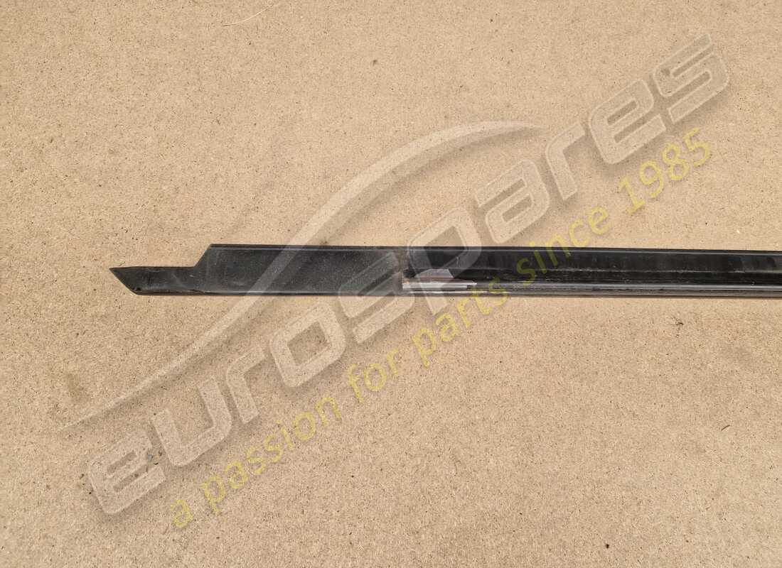 used ferrari lh door moulding. part number 61220000 (7)