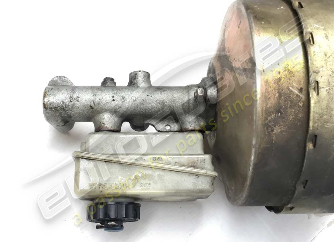 used maserati brake booster. part number 377419112 (3)