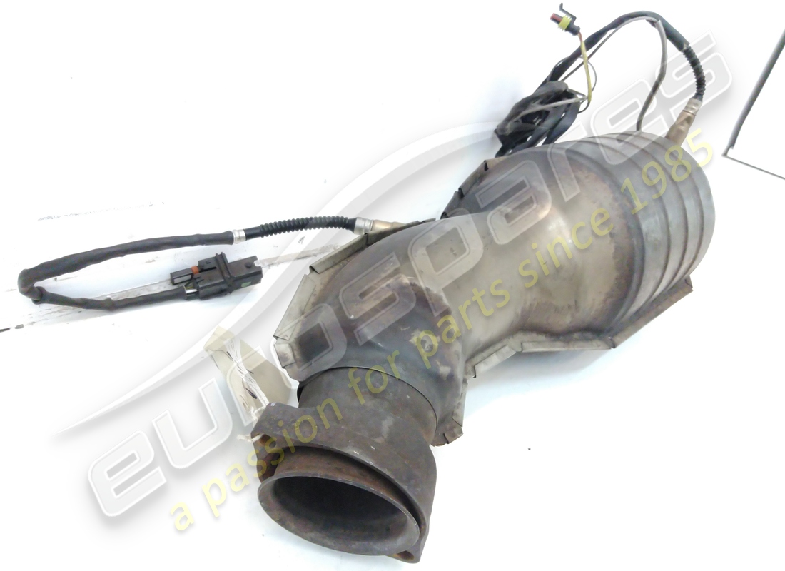 used ferrari rh catalyst. part number 174211 (2)