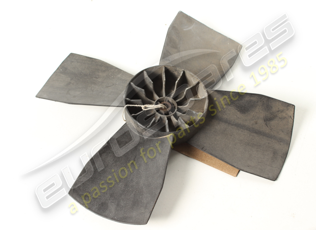 used ferrari fan blade. part number 122953 (2)