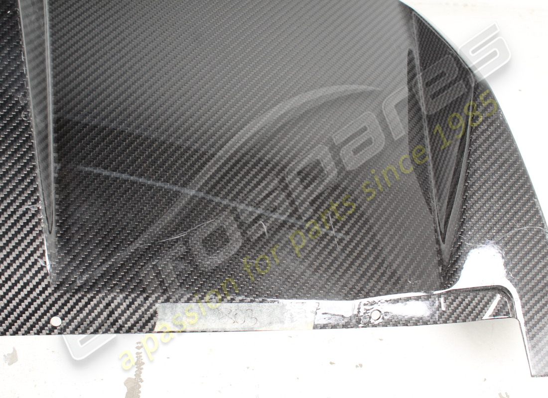 new (other) lamborghini bumper diffuser. part number 403807527a (2)