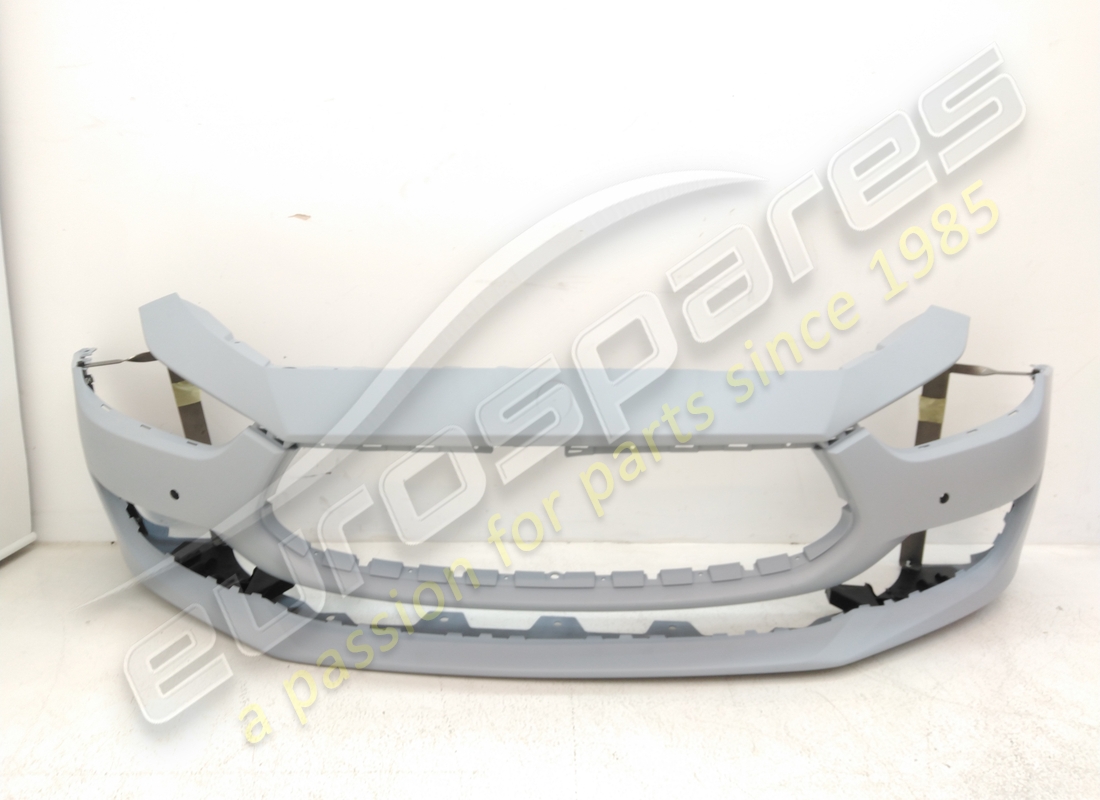 new maserati front bumper. part number 673008185 (1)