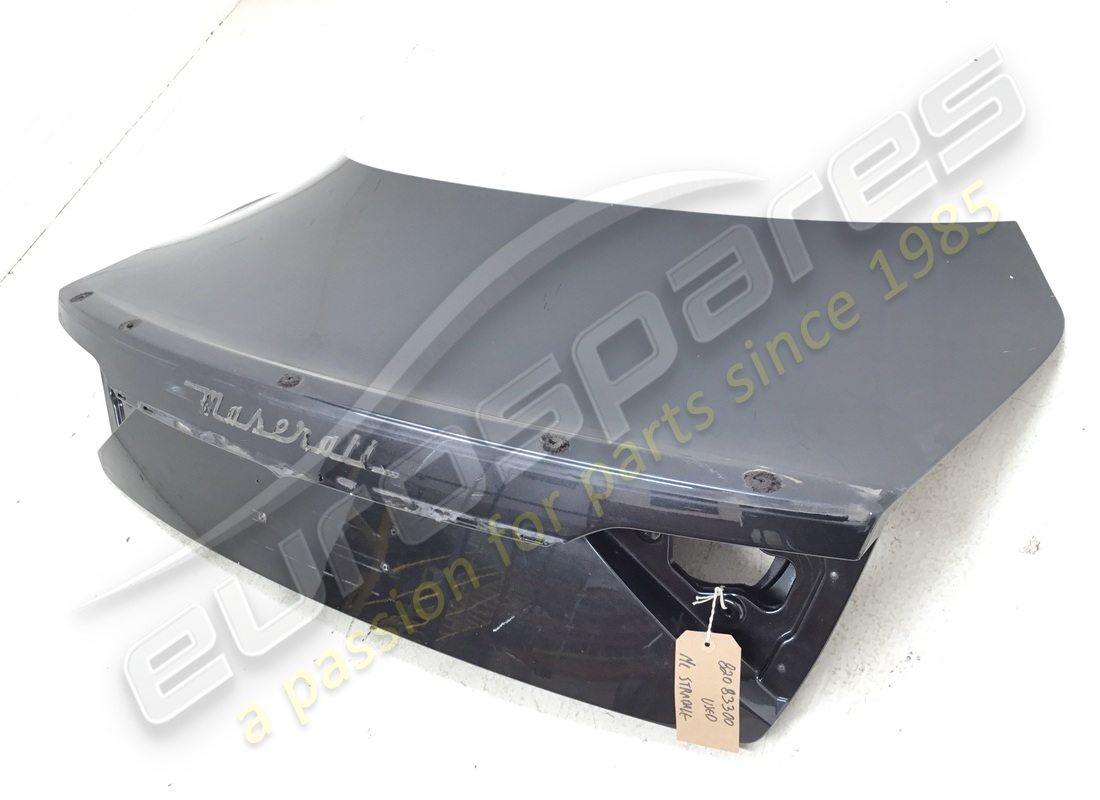 used maserati cofano posteriore predisposto di fori per spoiler removibile. part number 82083300 (1)