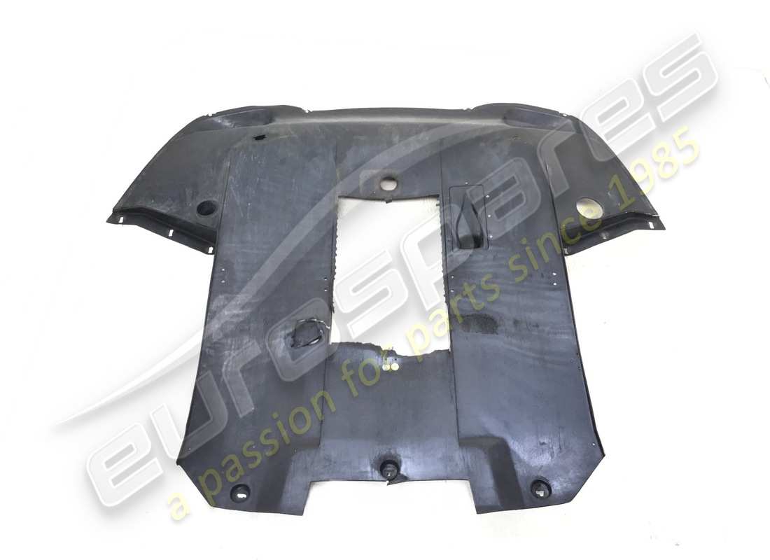 damaged ferrari front aereodynamic bottom. part number 65663900 (2)