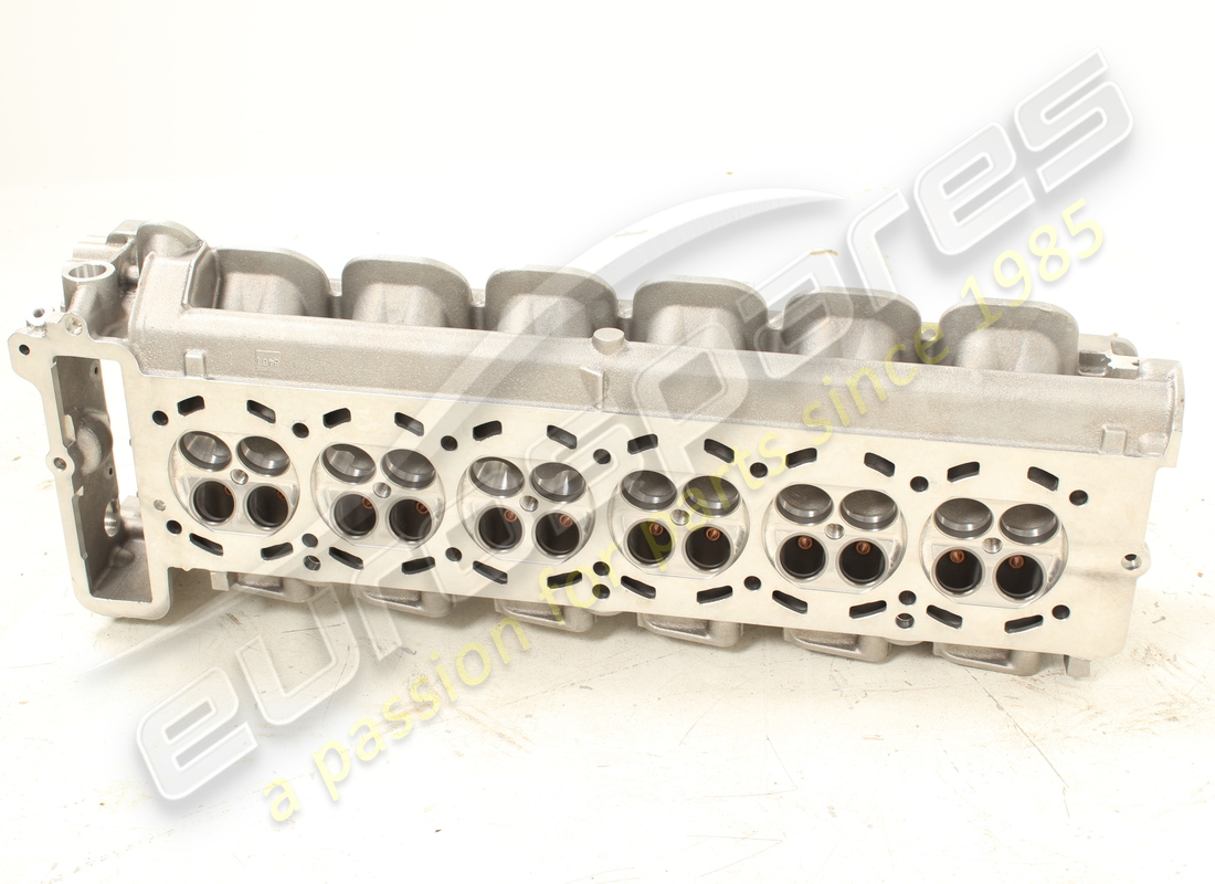 new lamborghini cylinder head, rh murci. my07. part number 460537001 (1)