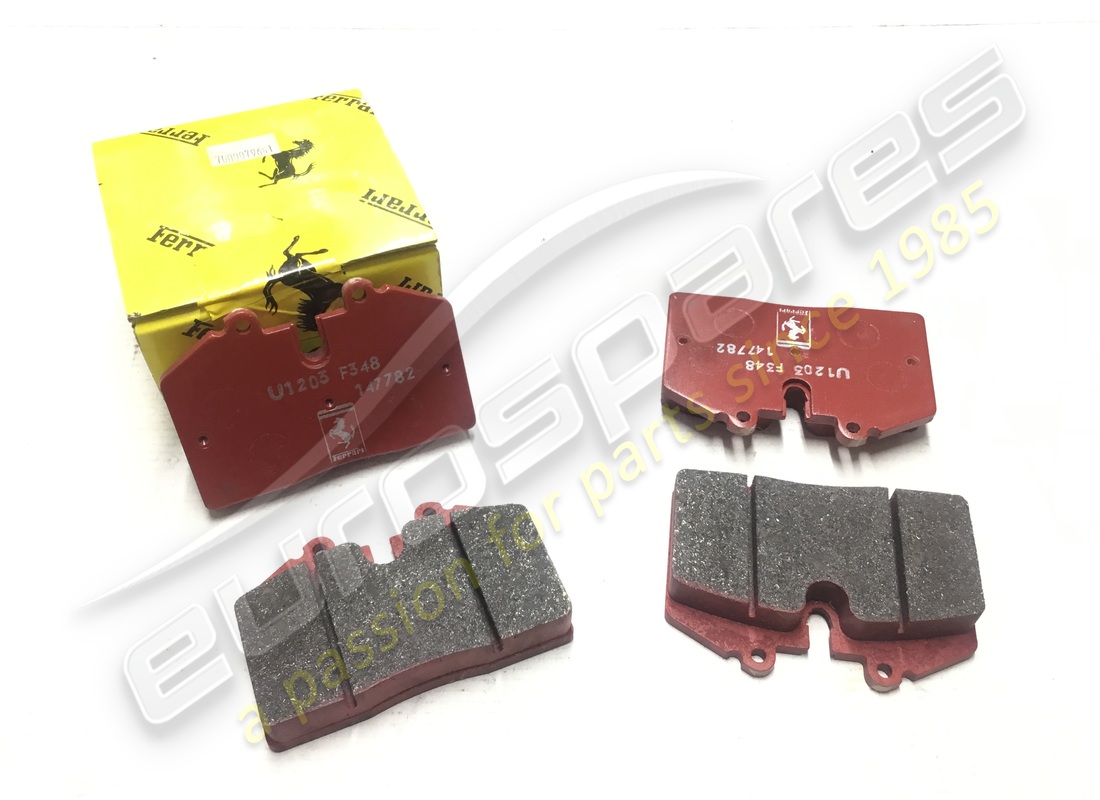 new ferrari brake pad set. part number 70000796 (1)