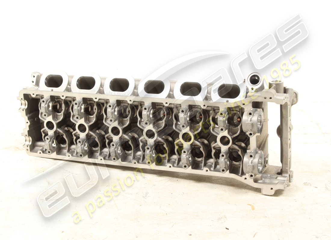 new lamborghini cylinder head, rh murci. my07. part number 460537001 (2)