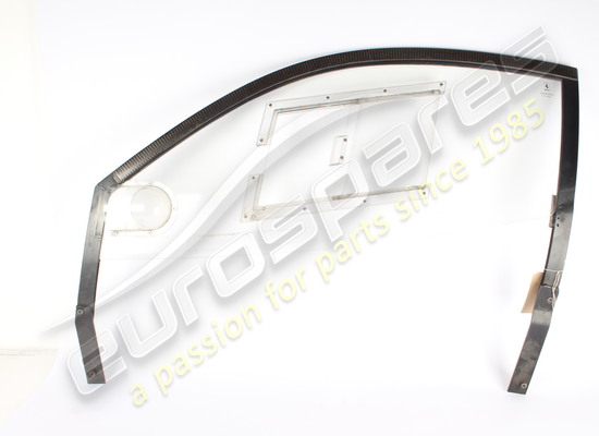 damaged ferrari complete lh window frame with part number 83718000