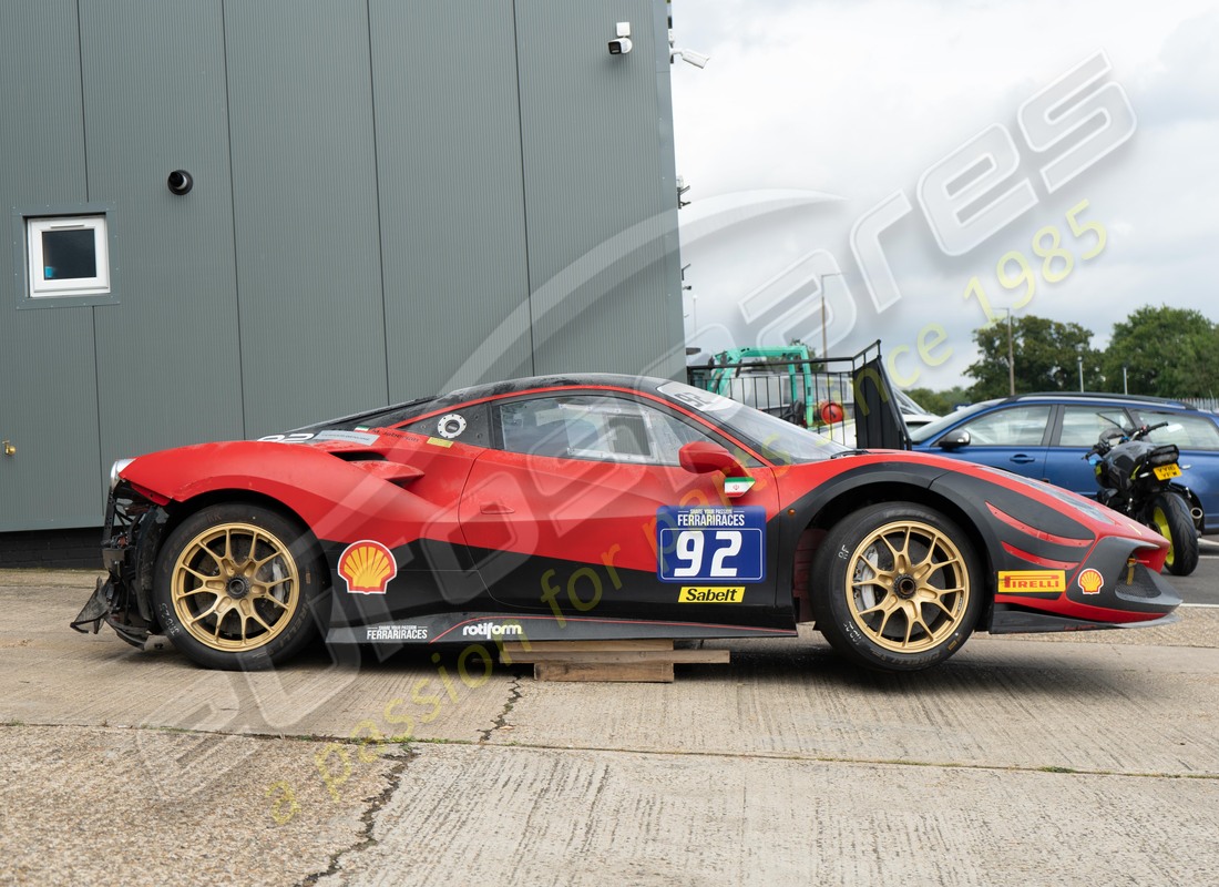 ferrari 488 challenge with 3900km, being prepared for dismantling #6