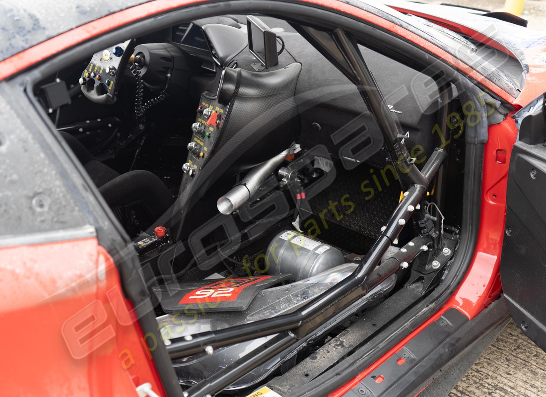 ferrari 488 challenge with 3900km, being prepared for dismantling #20