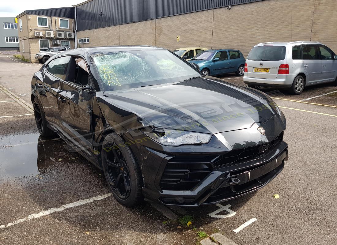 lamborghini urus (2019) with 7,805 miles, being prepared for dismantling #7