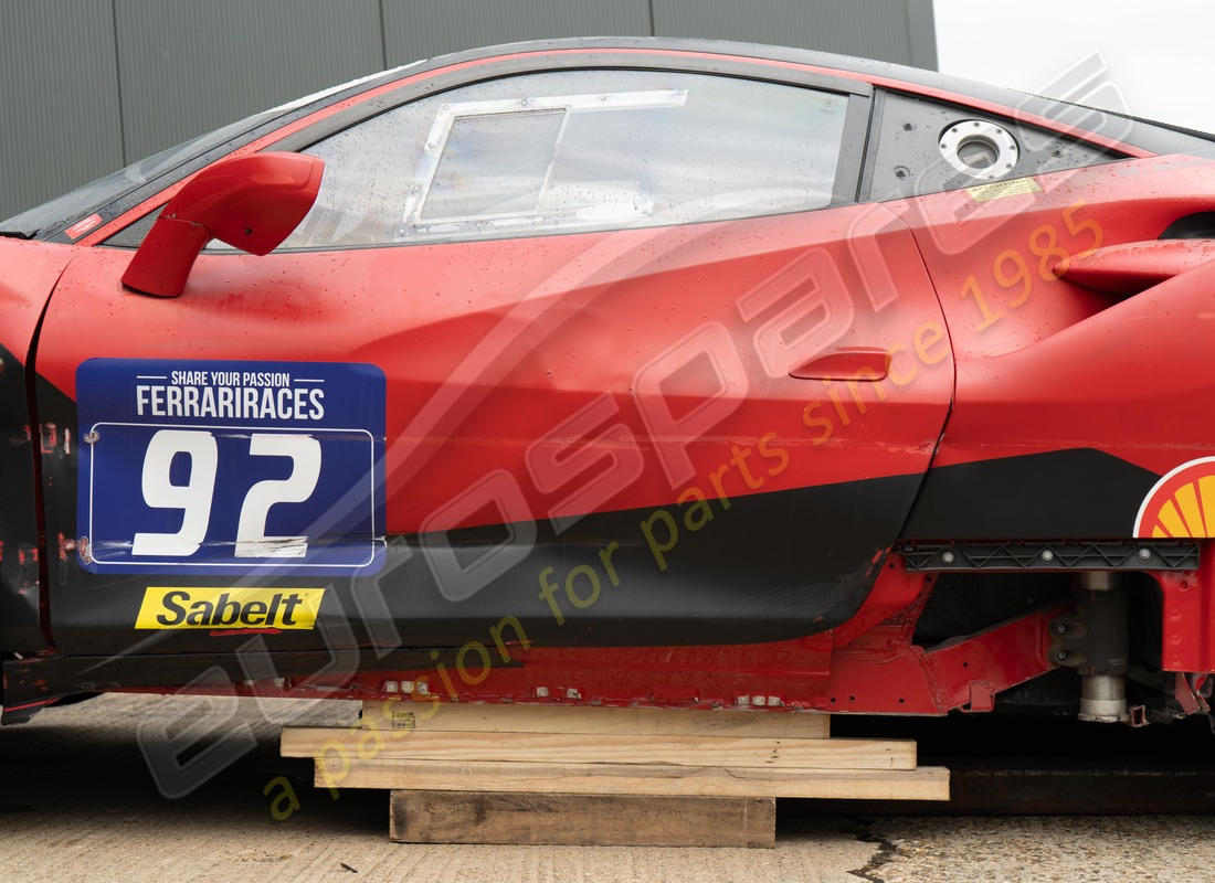 ferrari 488 challenge with 3900km, being prepared for dismantling #9