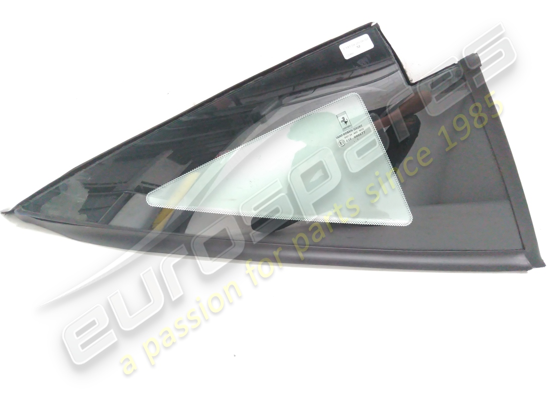 new ferrari rh rear lateral window. part number 82321100 (1)