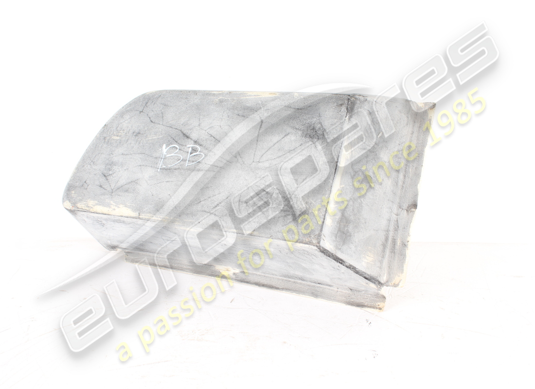 new ferrari rh protection cover. part number 50331800 (1)