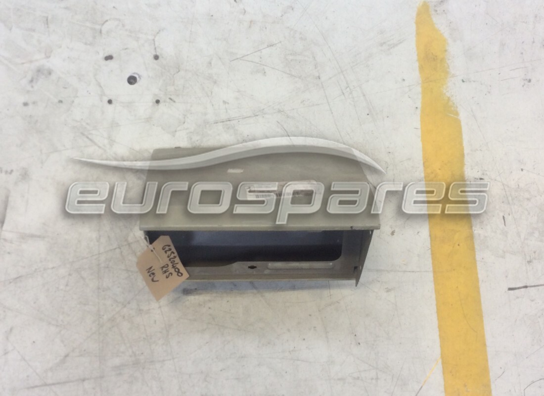 new ferrari rh main light housing unit. part number 62520400 (1)