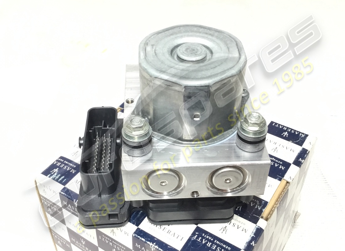 new maserati abs/asr hydraulic unit nla in hq, check stock locally. part number 673001939 (1)