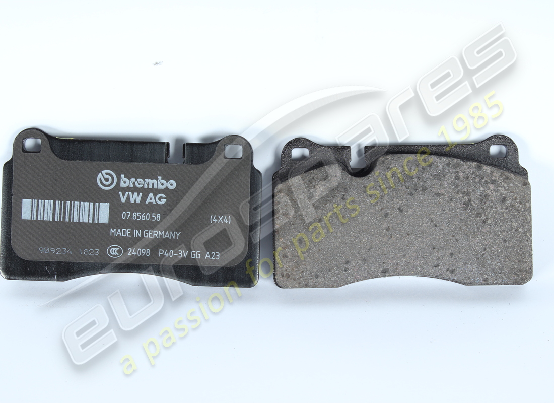 new lamborghini 1 set of brake pads for disc. part number 470698451d (1)