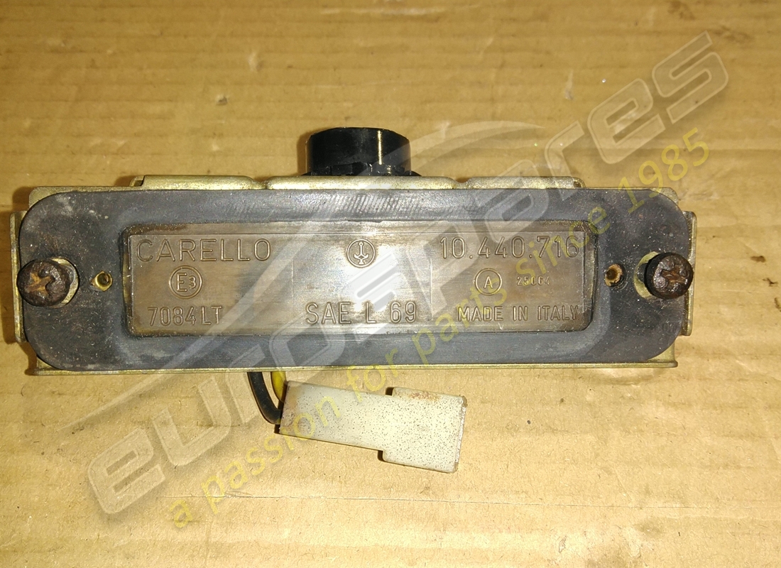 used eurospares rear number plate light. part number 186180 (1)