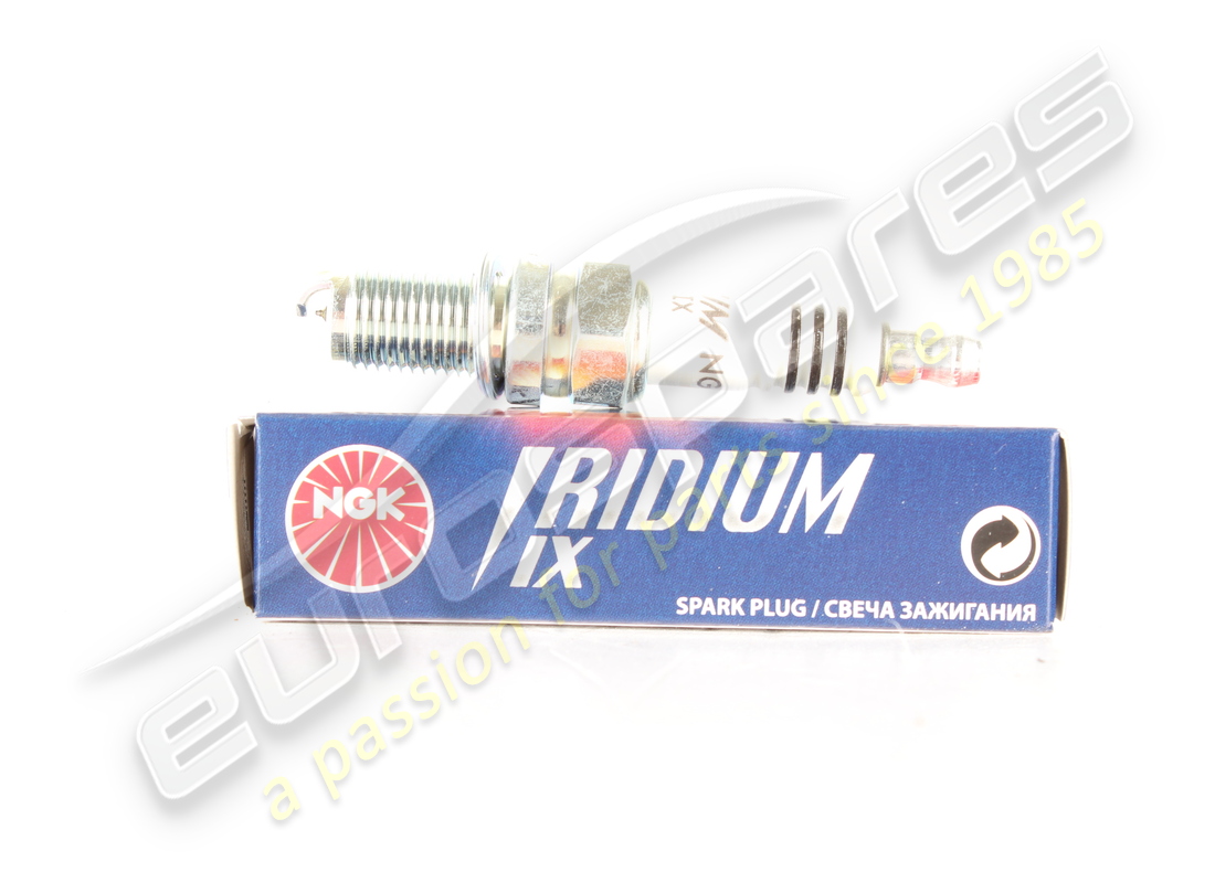 new oem spark plug. part number 001630009 (1)