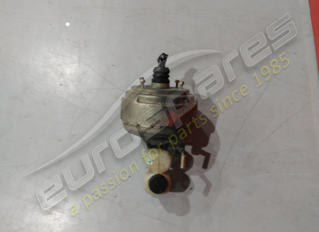 used eurospares brake servo with reservoir. part number eap1384354 (2)