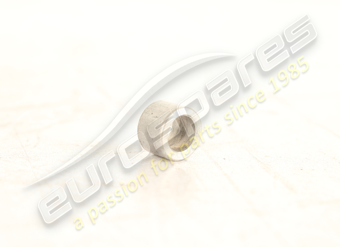 new ferrari spacer. part number 67628300 (1)