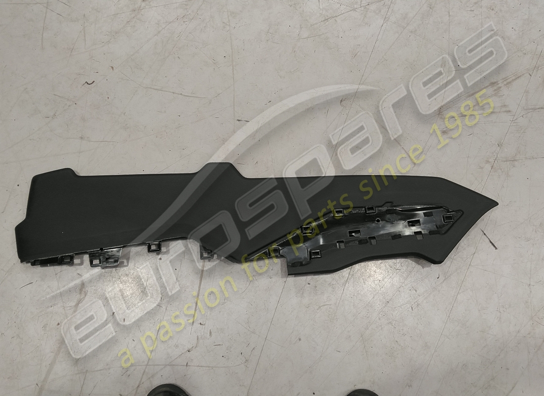 used lamborghini side trim panel. part number 4ml863303gqg8 (1)