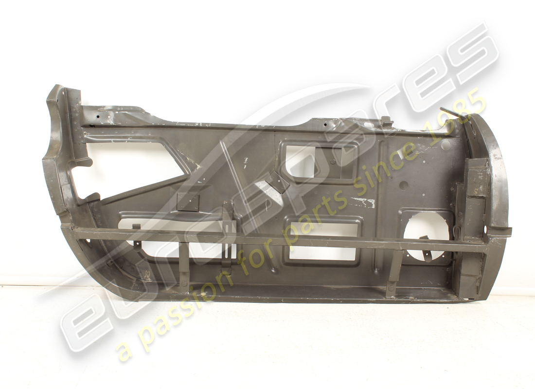 new ferrari rh door frame gtb. part number 61016400 (1)