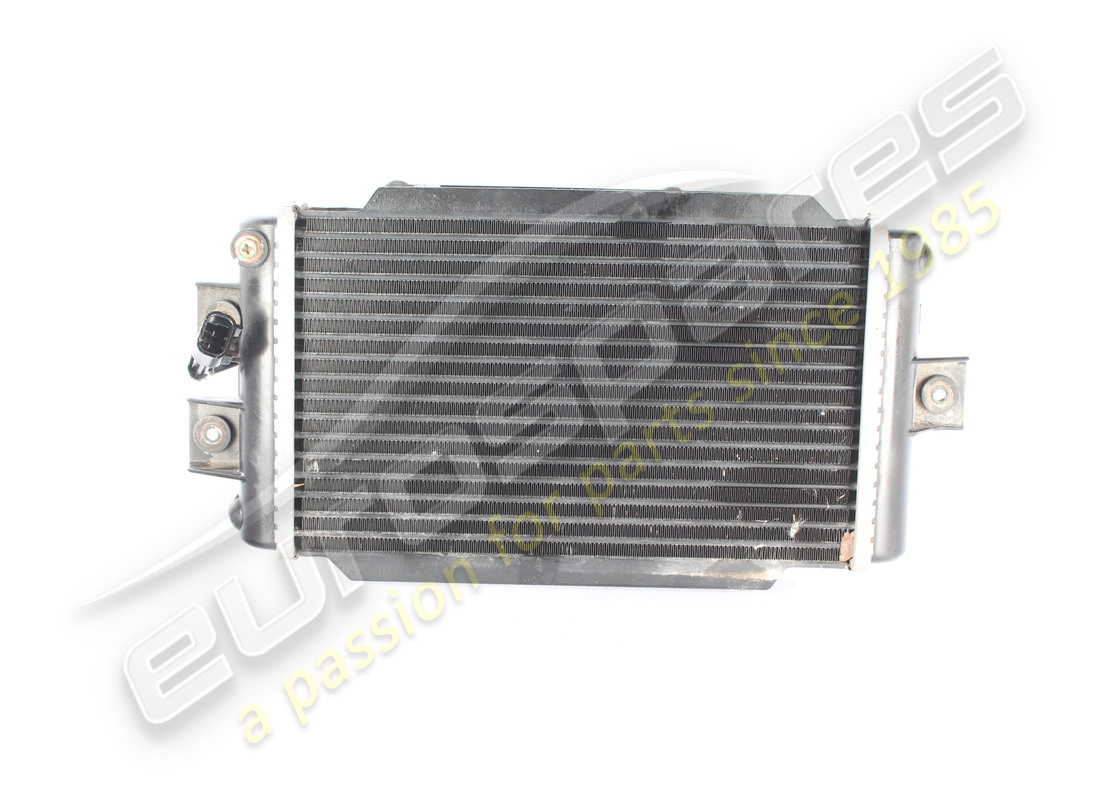 USED Ferrari RADIATOR WITH FAN . PART NUMBER 934069 (1)