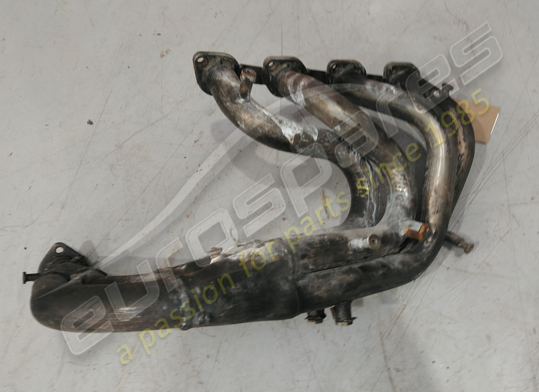 used ferrari front exhaust manifold. part number 106583 (2)