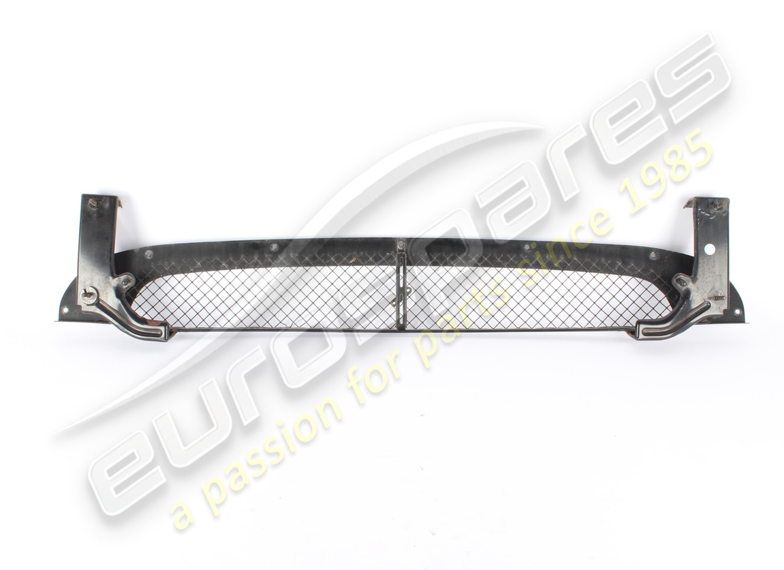 damaged ferrari upper grill. part number 68099000 (2)