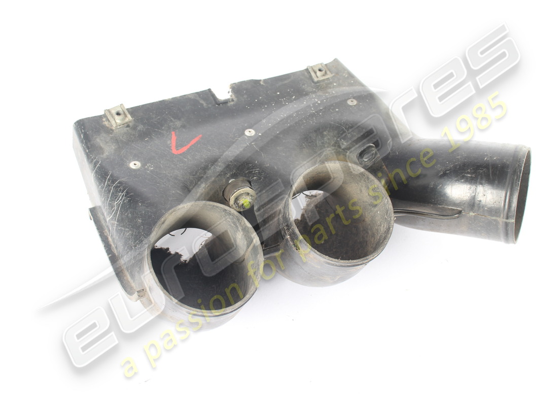 DAMAGED Ferrari LH DUCT . PART NUMBER 84045100 (1)